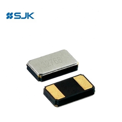 acheter 32.768KHz SMD Tuning Fork Crystal Resonator pour une température de roulement de ± 25C ± 5C par SJK online manufacture